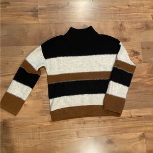 Universal Threads color block turtle neck sweater S